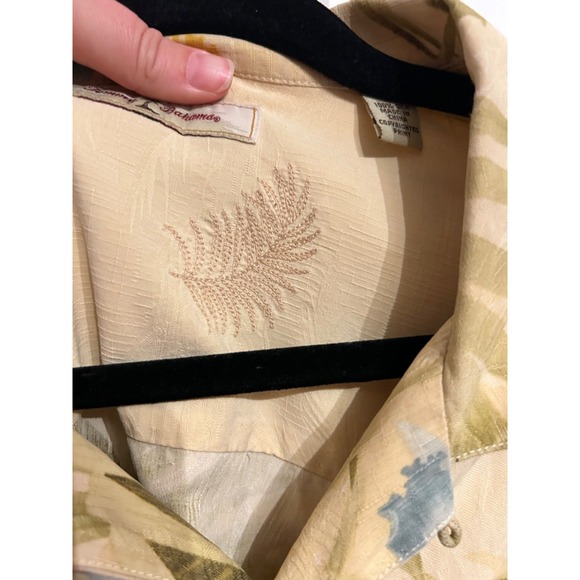 Tommy Bahama Men's XL Silk Tropical Hawaiian Yellow Green Floral Button Up Shirt - Picture 10 of 10